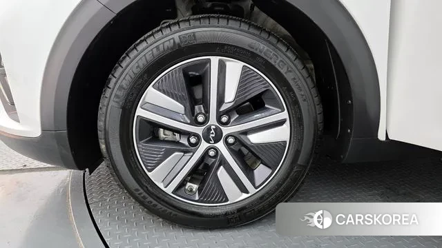 Kia The New Niro id 3202176 из Кореи 15