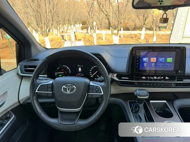 Toyota Saina id 4275642 из Китая 11