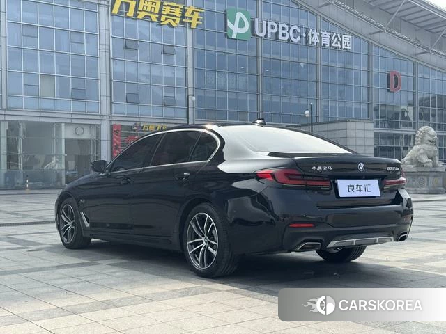 BMW 5 series PHEV 2021 Черный из Китая, фото 5