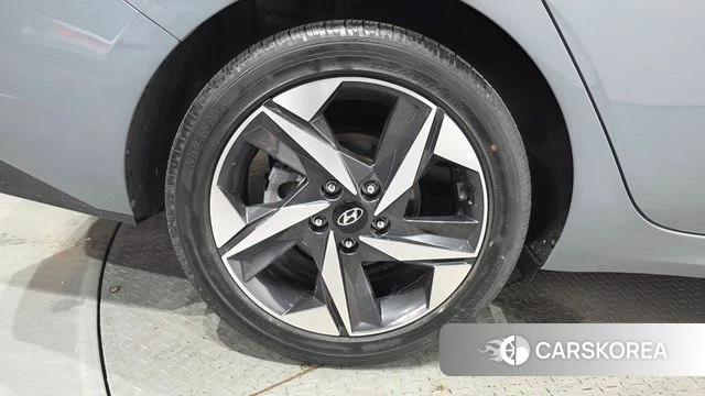 Hyundai Avante Hybrid (CN7) id 3915972 из Кореи 15