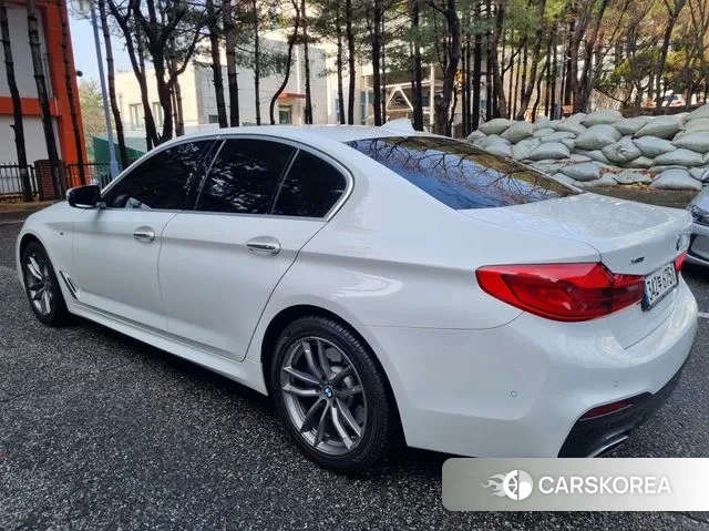 BMW 5 Series (G30) id 3536394 из Кореи 11