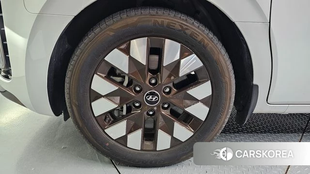 Hyundai Staria id 4612990 из Кореи 15