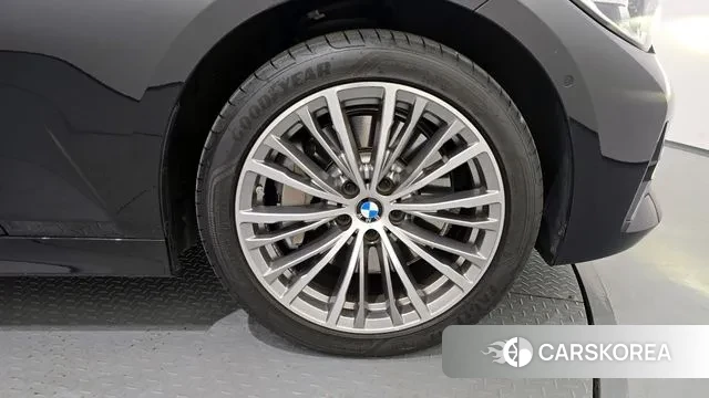 BMW 3 Series (G20) id 3395549 из Кореи 15