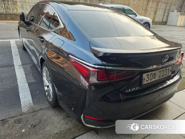 Lexus ES300h 7th generation id 3593152 из Кореи 13