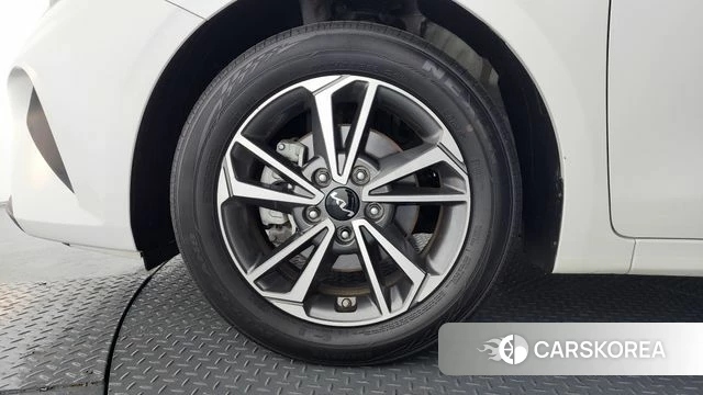 Kia The New K3 2nd generation id 3953018 из Кореи 15