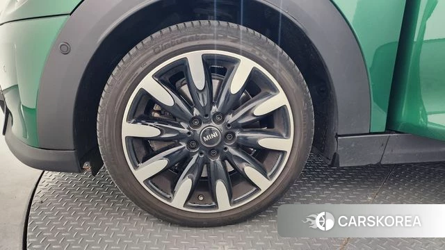 Mini Cooper S id 4494837 из Кореи 29