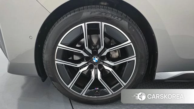 BMW 7 Series (G70) id 4462910 из Кореи 27