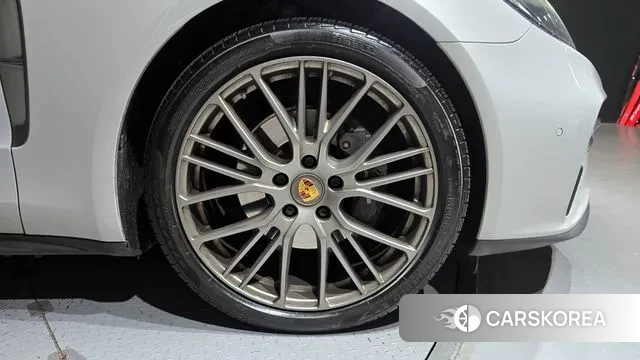 Porsche Panamera (971) id 3305812 из Кореи 15