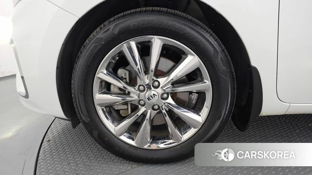 Kia The New Carnival id 4305131 из Кореи 24