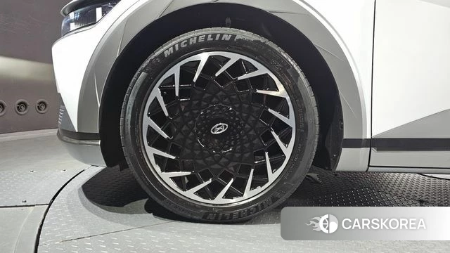 Hyundai Ionic 5 id 4495115 из Кореи 15