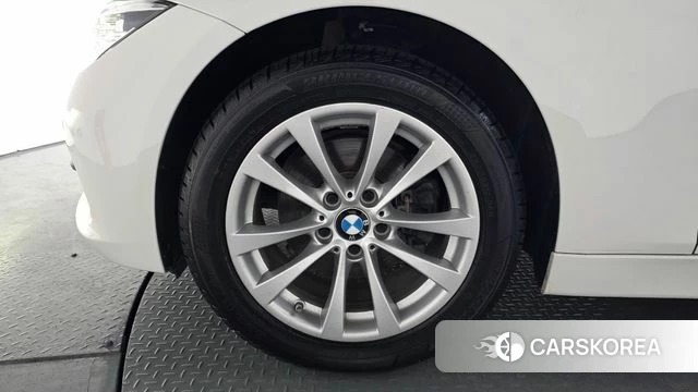 BMW 3 Series (F30) id 3879940 из Кореи 15