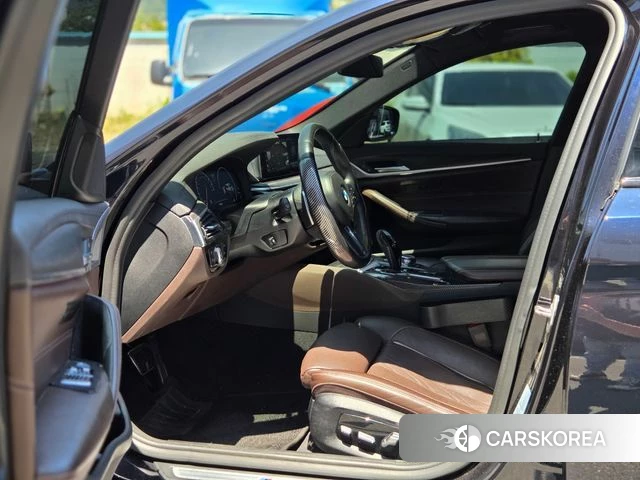 BMW 5 Series (G30) id 4654773 из Кореи 12