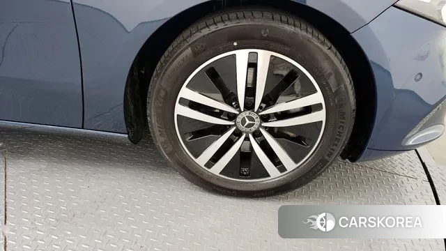 Mercedes-Benz A-Class W177 id 3122217 из Кореи 15