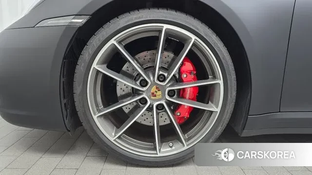 Porsche 911(992) id 3262703 из Кореи 15