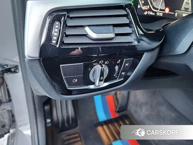 BMW 5 Series (G30) id 3621686 из Кореи 13