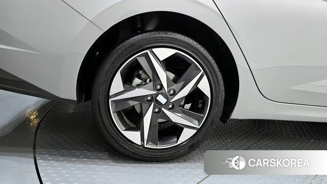 Hyundai Avante (CN7) id 4249143 из Кореи 25