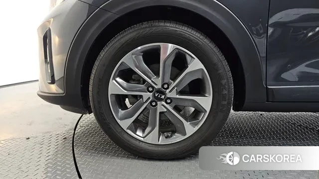 Kia Stonic id 3703679 из Кореи 15