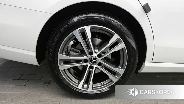 Mercedes-Benz E-Class W213 id 3841705 из Кореи 15