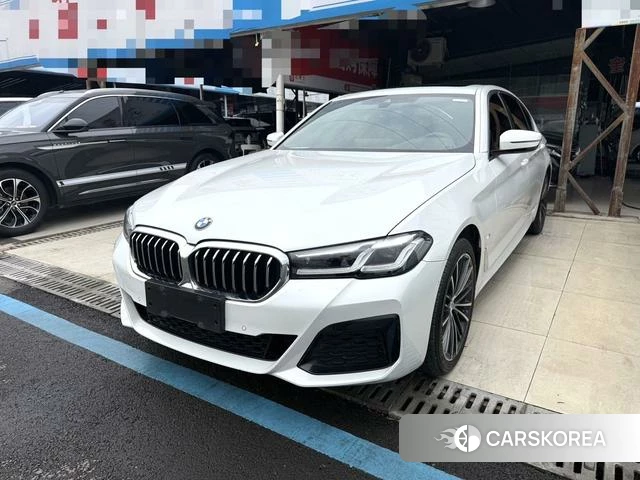 BMW 5 series 2021 Белый из Китая, фото 5