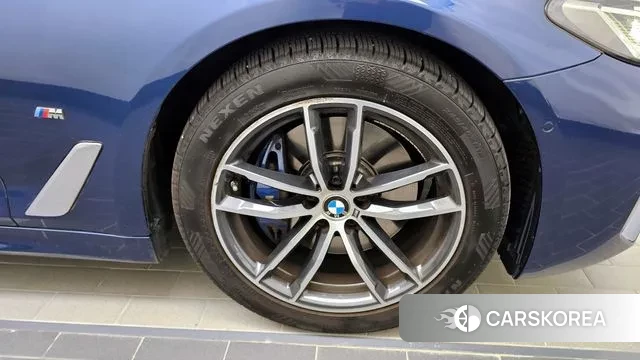 BMW 5 Series (G30) id 3367776 из Кореи 15