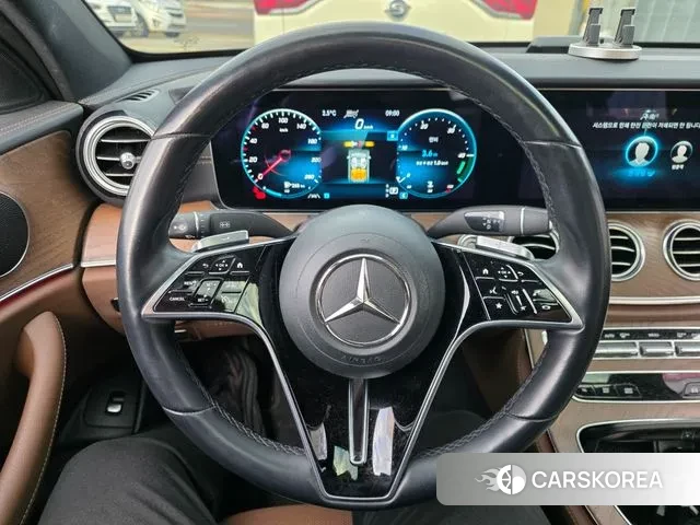 Mercedes-Benz E-Class W213 2020 Белый из Кореи, фото 5