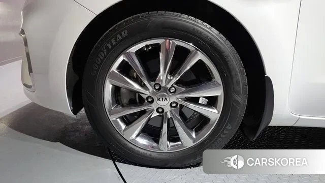 Kia The New Carnival id 3742433 из Кореи 15