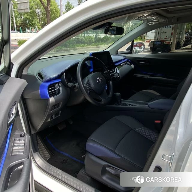 Toyota C-HR id 4374429 из Китая 18
