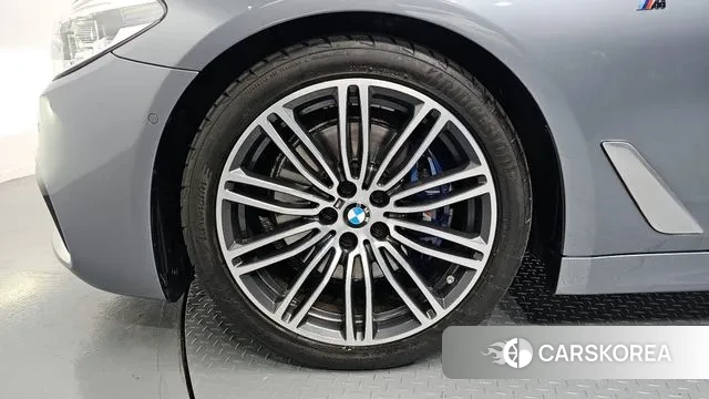 BMW 5 Series (G30) id 3065489 из Кореи 15