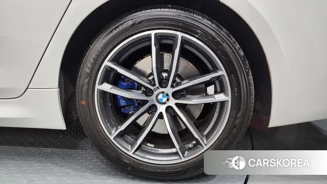 BMW 5 Series (G30) id 3577208 из Кореи 15