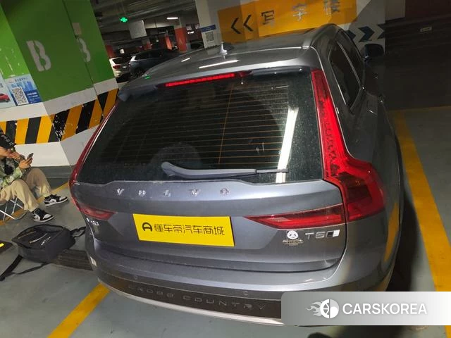 Volvo V90 2018 Синий из Китая, фото 5