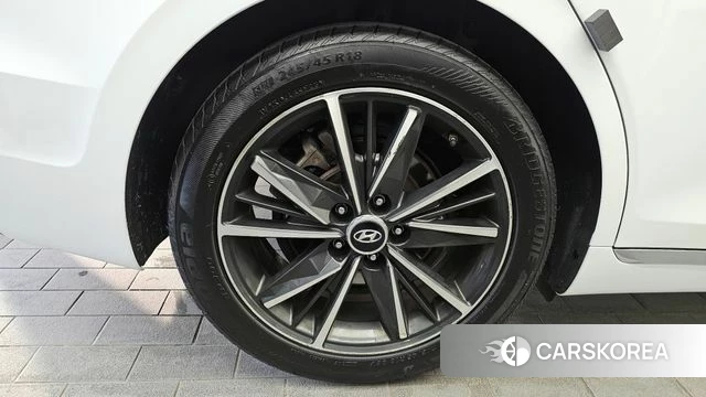 Hyundai The New Grandeur IG id 4292951 из Кореи 28
