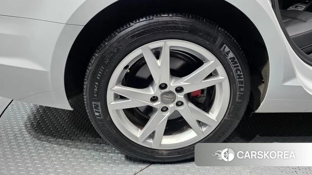 Audi A4 (B9) id 3911810 из Кореи 15