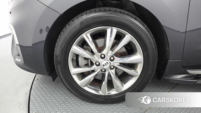 Kia The New Carnival id 4677932 из Кореи 28