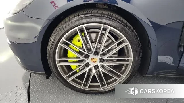 Porsche Panamera (971) id 3494523 из Кореи 15