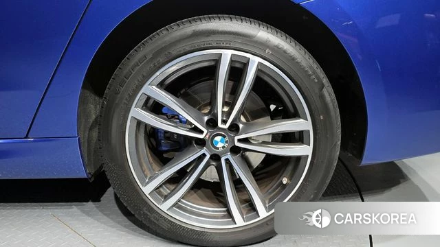 BMW 6 Series GT (G32) id 3852470 из Кореи 15