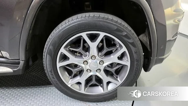 Jeep Grand Cherokee id 3335716 из Кореи 15