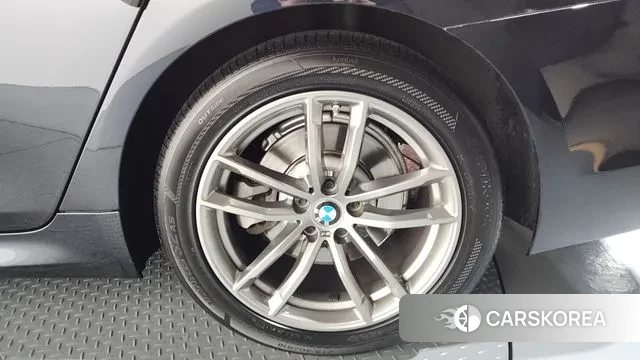 BMW 5 Series (G30) id 3449188 из Кореи 15