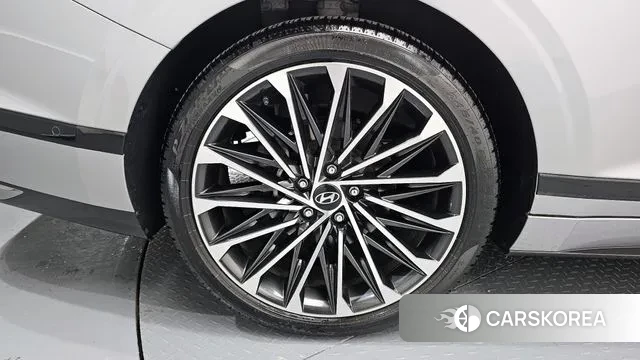 Hyundai Grandeur (GN7) id 3467540 из Кореи 15