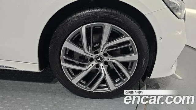 Mercedes-Benz E-Class W214 id 2650429 из Кореи 15