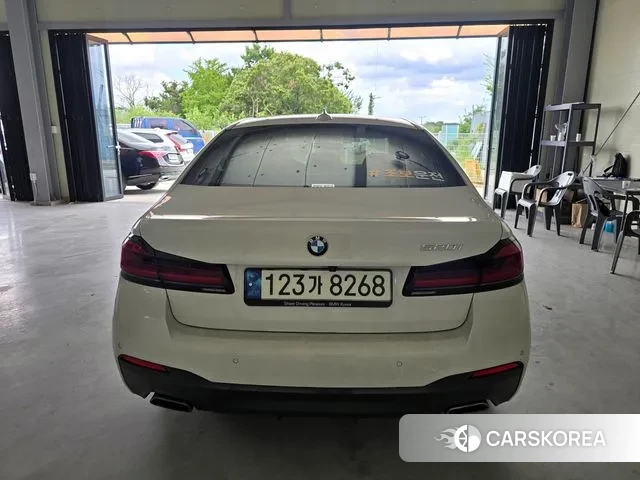 BMW 5 Series (G30) id 3054113 из Кореи 14