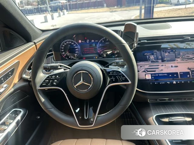 Mercedes-Benz E-class id 3913664 из Китая 17