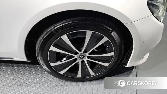 Mercedes-Benz E-Class W213 id 3253842 из Кореи 15