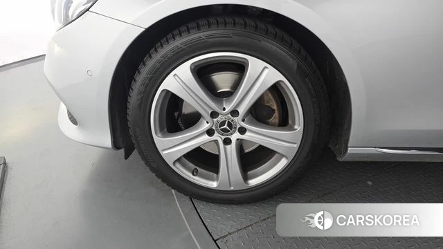 Mercedes-Benz E-Class W213 id 4411379 из Кореи 26