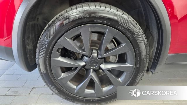 Tesla Model X id 4696472 из Кореи 27