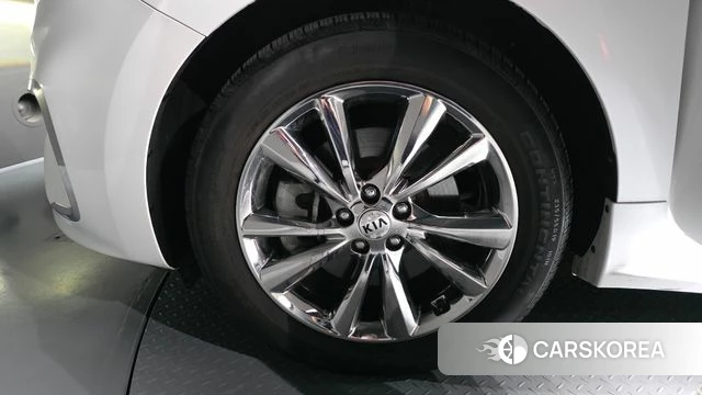 Kia The New Carnival id 3943035 из Кореи 15