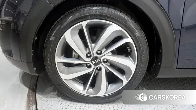 Kia Niro id 3060911 из Кореи 15