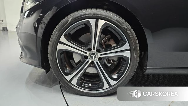 Mercedes-Benz C-Class W206 id 4871270 из Кореи 25