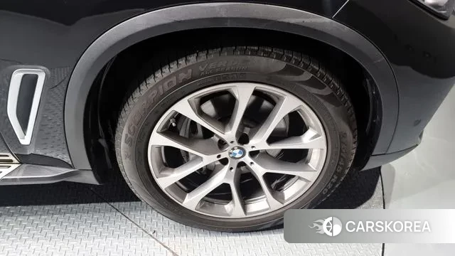 BMW X5 (G05) id 2885696 из Кореи 15