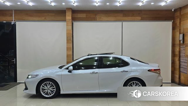 Toyota Camry (XV70) id 4274949 из Кореи 15