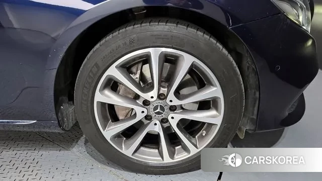 Mercedes-Benz E-Class W213 id 3264868 из Кореи 15